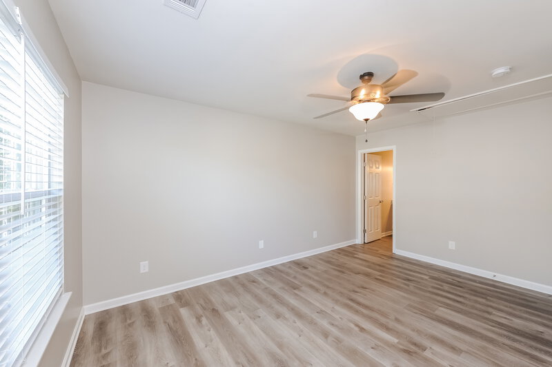 2,185/Mo, 122 Village Pkwy Woodstock, GA 30188 Main Bedroom View