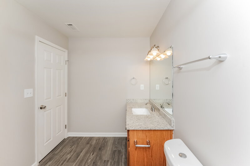 2,185/Mo, 122 Village Pkwy Woodstock, GA 30188 Bathroom View 2