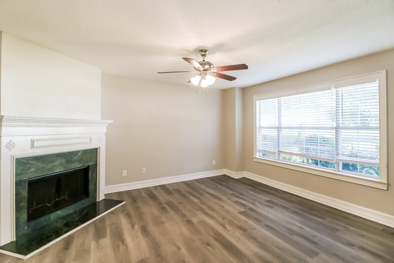 2,660/Mo, 17 Arbor Cove Dr Stockbridge, GA 30281 Living Room View