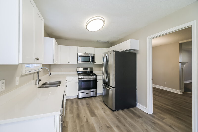 2,660/Mo, 17 Arbor Cove Dr Stockbridge, GA 30281 Kitchen View