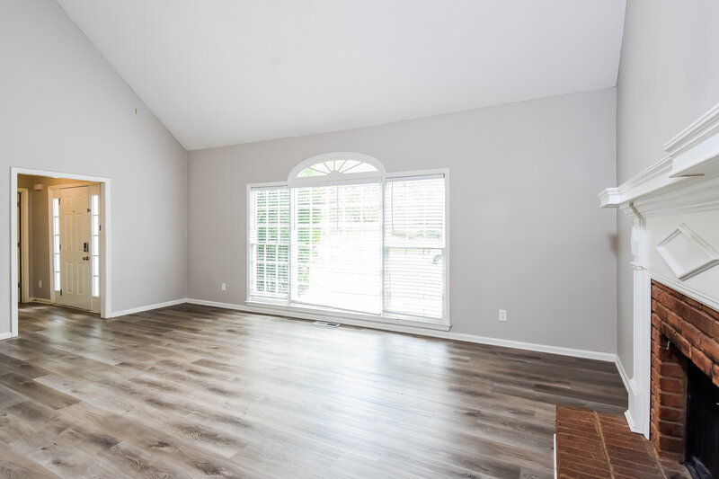 2,495/Mo, 2858 Carnegie Way SW Marietta, GA 30064 Living Room View 3