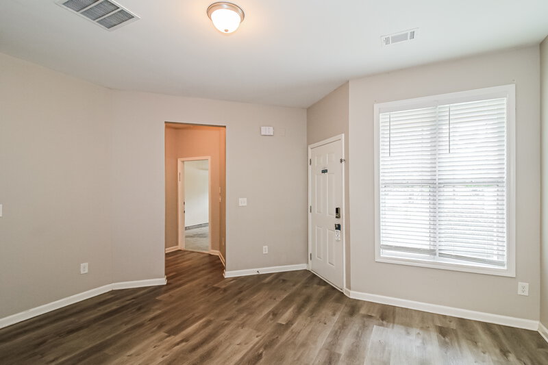 2,105/Mo, 1510 Persimmon Trace Morrow, GA 30260 Living Room View 3