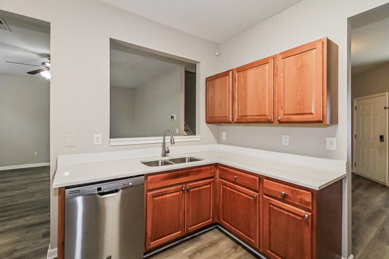 2,105/Mo, 1510 Persimmon Trace Morrow, GA 30260 Kitchen View