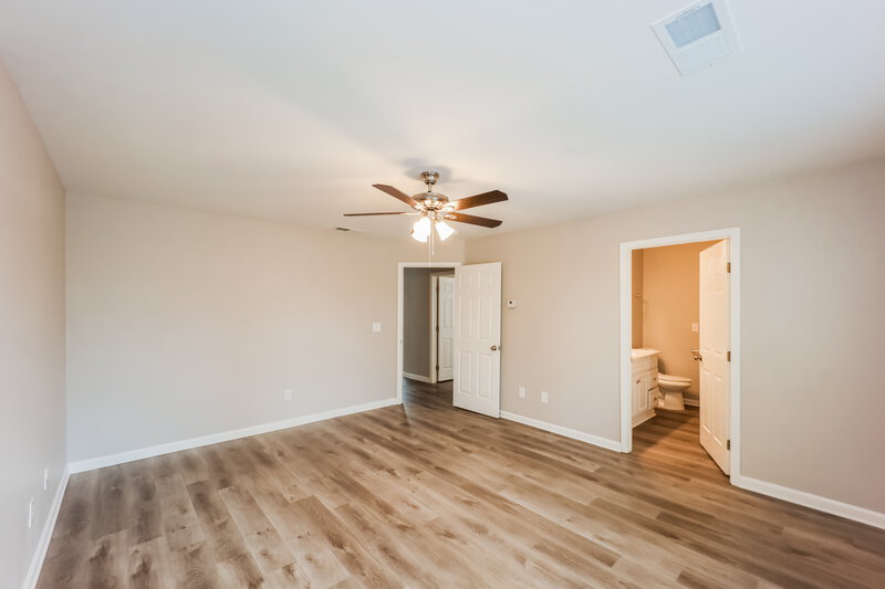 2,310/Mo, 1510 Persimmon Trace Morrow, GA 30260 Main Bedroom View 2