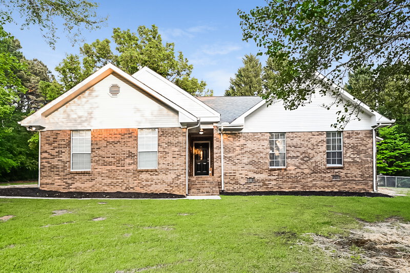 1,860/Mo, 213 Clarkdell Dr Stockbridge, GA 30281 External View