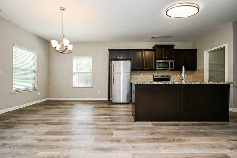 3,100/Mo, 221 Magnaview Dr McDonough, GA 30253 Dining Room View