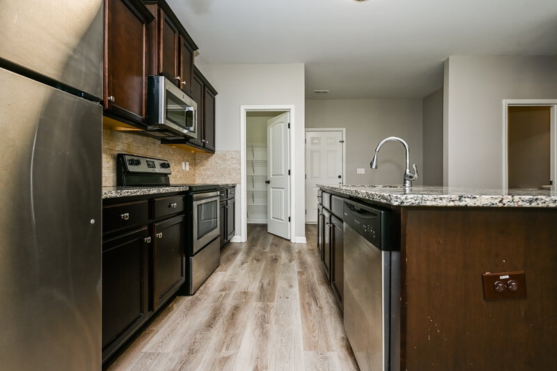 2,235/Mo, 221 Magnaview Dr McDonough, GA 30253 Misc View 4