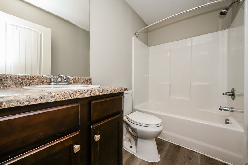 3,100/Mo, 221 Magnaview Dr McDonough, GA 30253 Bathroom View