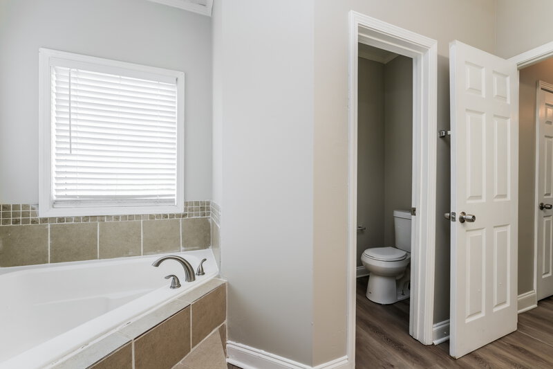 1,970/Mo, 55 Sylvia Cir Covington, GA 30016 Bathroom View