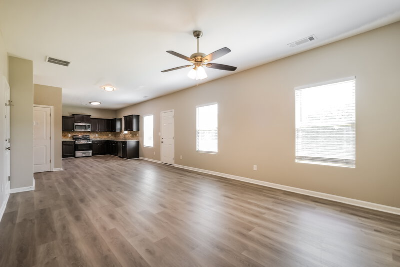 2,165/Mo, 422 Renown Ct Winder, GA 30680 Living Room View 3