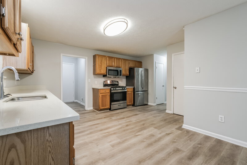 1,900/Mo, 2812 Country Farms Ct Snellville, GA 30039 Kitchen View