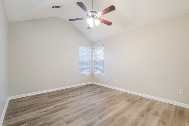1,900/Mo, 2812 Country Farms Ct Snellville, GA 30039 Main Bedroom View