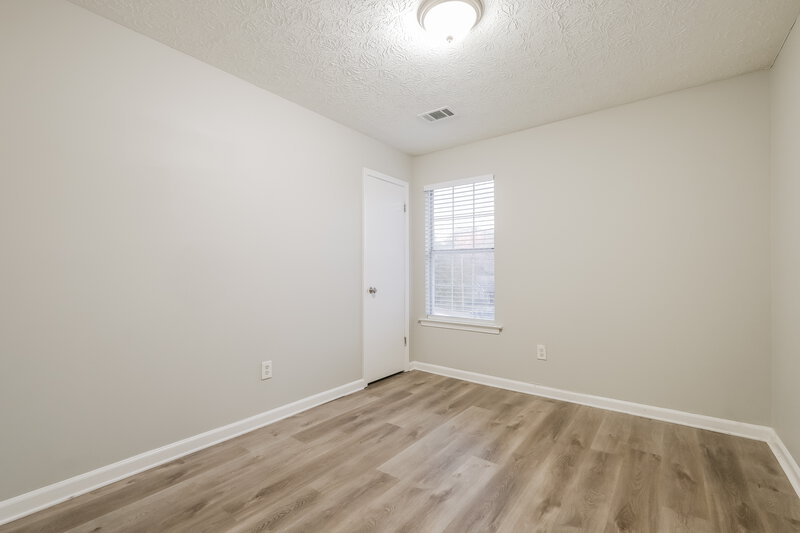 1,900/Mo, 2812 Country Farms Ct Snellville, GA 30039 Bedroom View 2