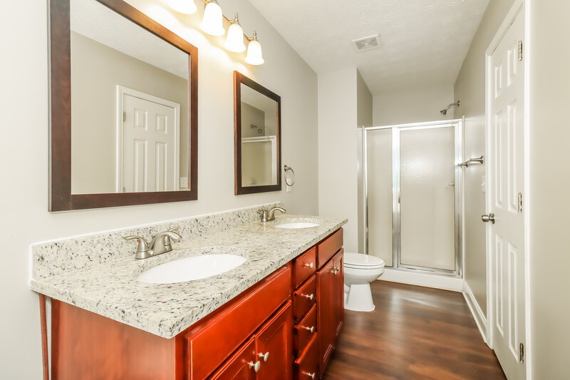 1,905/Mo, 82 Westridge Cir Dallas, GA 30132 Main Bathroom View 2