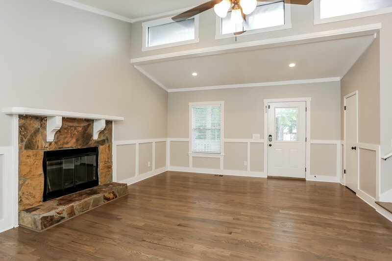 3,010/Mo, 2661 Deerfield Cir Marietta, GA 30064 Living Room View 2