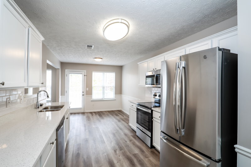 2,480/Mo, 1194 Opie Ln Lawrenceville, GA 30045 Kitchen View