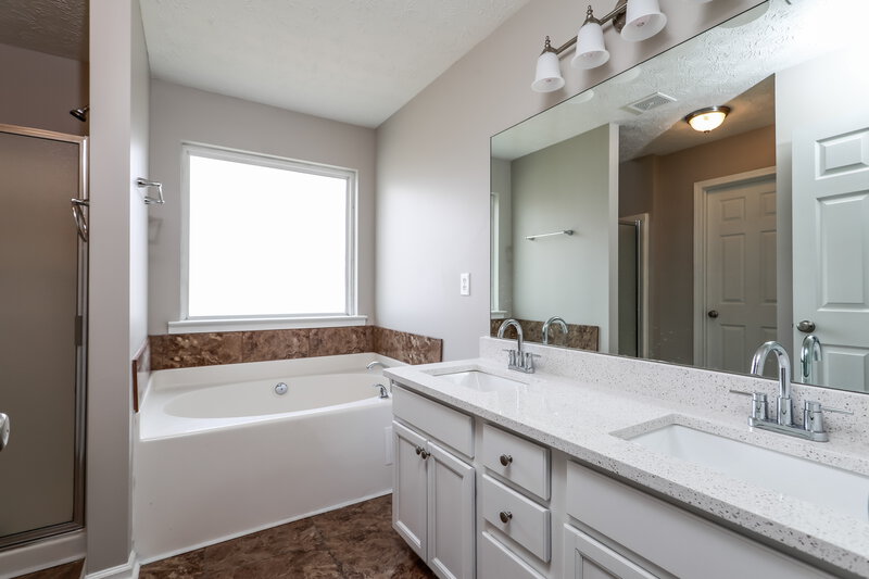 2,480/Mo, 1194 Opie Ln Lawrenceville, GA 30045 Main Bathroom View