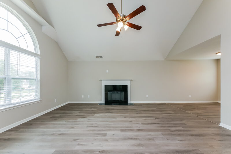 1,970/Mo, 5376 Sand Bar Ln Atlanta, GA 30349 Living Room View