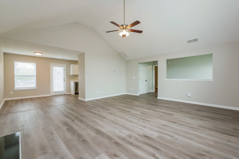 1,970/Mo, 5376 Sand Bar Ln Atlanta, GA 30349 Living Room View 5