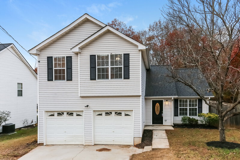 0/Mo, 2555 Greenville Way Decatur, GA 30034 External View