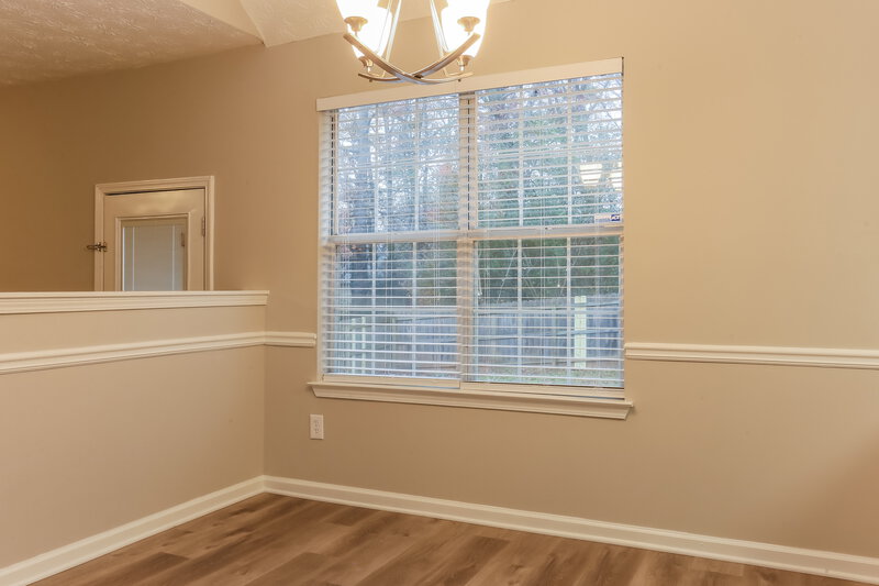 0/Mo, 2555 Greenville Way Decatur, GA 30034 Dining Room View