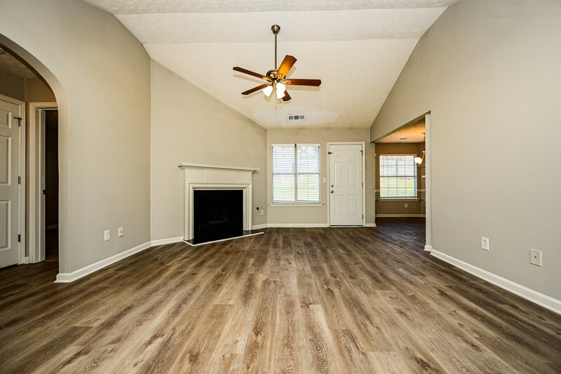2,045/Mo, 1025 Borrington Ln Stockbridge, GA 30281 Living Room View