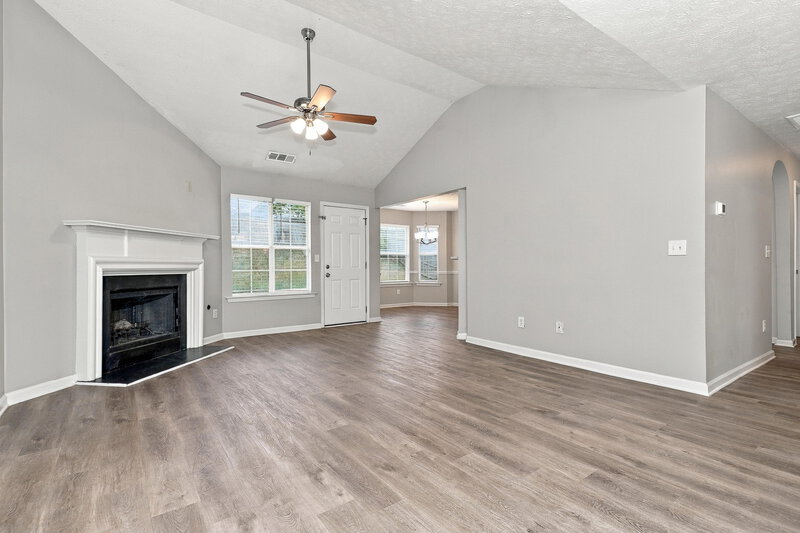 1,985/Mo, 1025 Borrington Ln Stockbridge, GA 30281 Living Room View