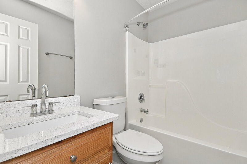 1,985/Mo, 1025 Borrington Ln Stockbridge, GA 30281 Bathroom View