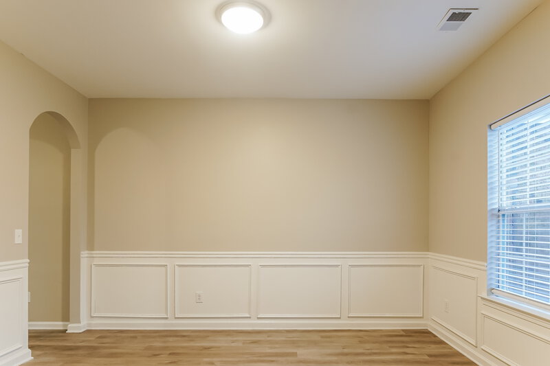 2,420/Mo, 6325 Polar Fox Ct Riverdale, GA 30296 Dining Room View