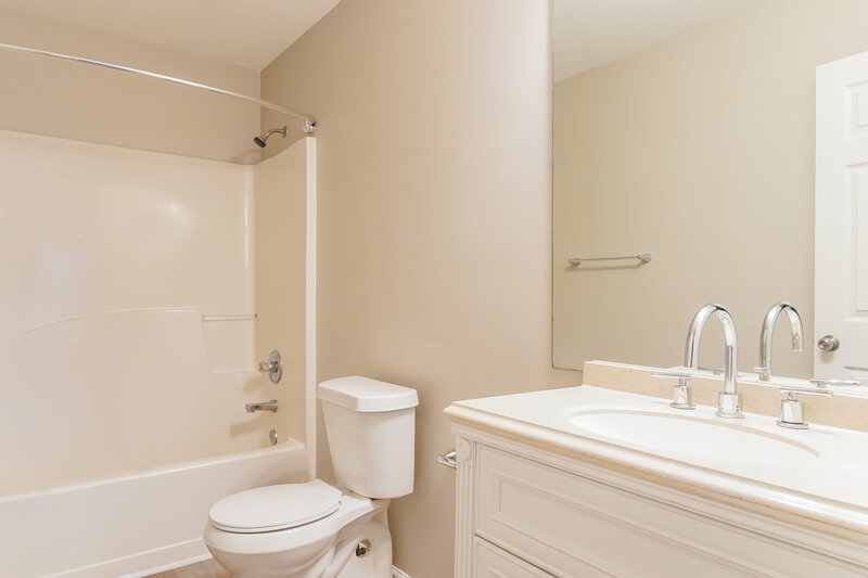 2,420/Mo, 6325 Polar Fox Ct Riverdale, GA 30296 Bathroom View