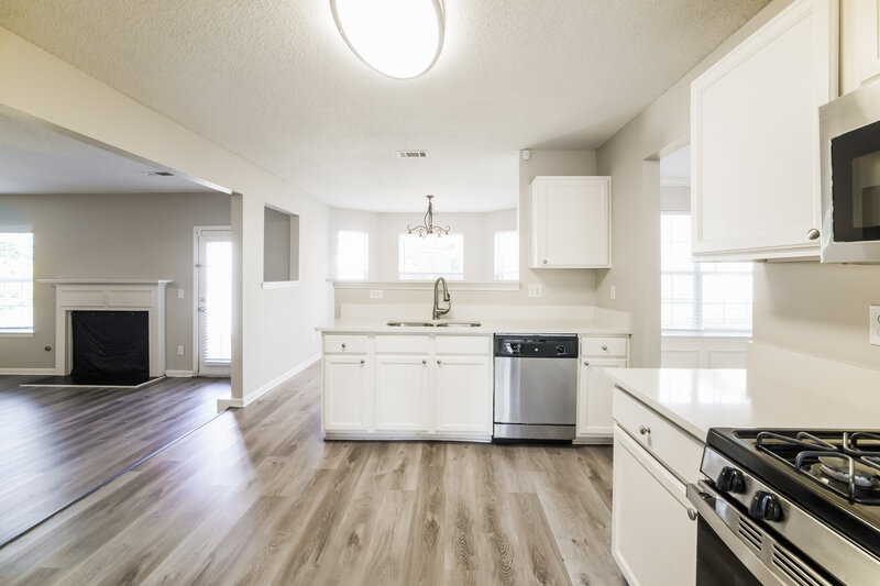 2,110/Mo, 6938 Foxmoor Way Douglasville, GA 30134 Kitchen View 2
