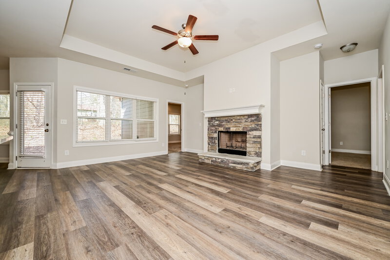 2,015/Mo, 172 Glynn Addy Dr Stockbridge, GA 30281 Living Room View 2