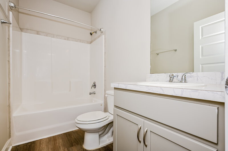 2,015/Mo, 172 Glynn Addy Dr Stockbridge, GA 30281 Bathroom View