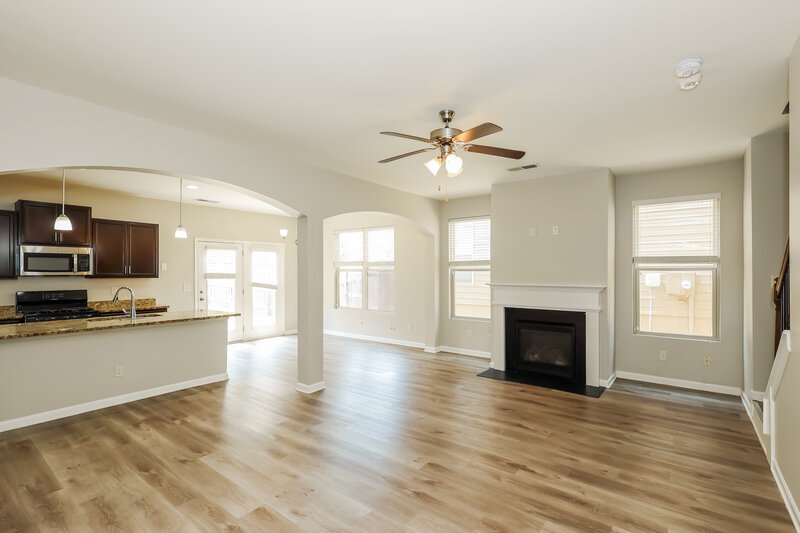 2,410/Mo, 520 Dasheill Ln Atlanta, GA 30349 Living Room View 2