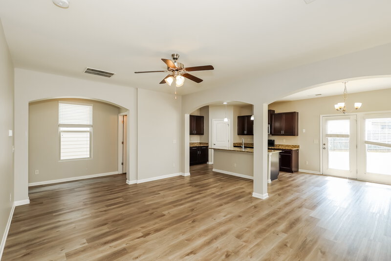 2,410/Mo, 520 Dasheill Ln Atlanta, GA 30349 Living Room View 3