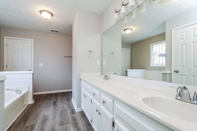 2,495/Mo, 1845 Watercrest Cir Lawrenceville, GA 30043 Main Bathroom View