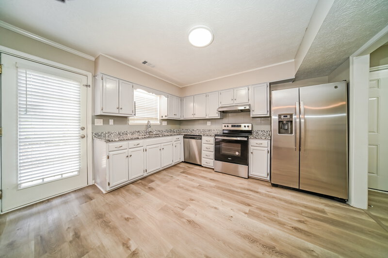 2,130/Mo, 4 Ironwood Ct Newnan, GA 30265 Dining Room View