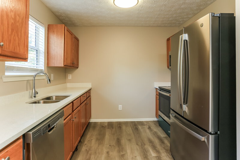 1,940/Mo, 1825 Cutters Mill Way Lithonia, GA 30058 Kitchen View 2