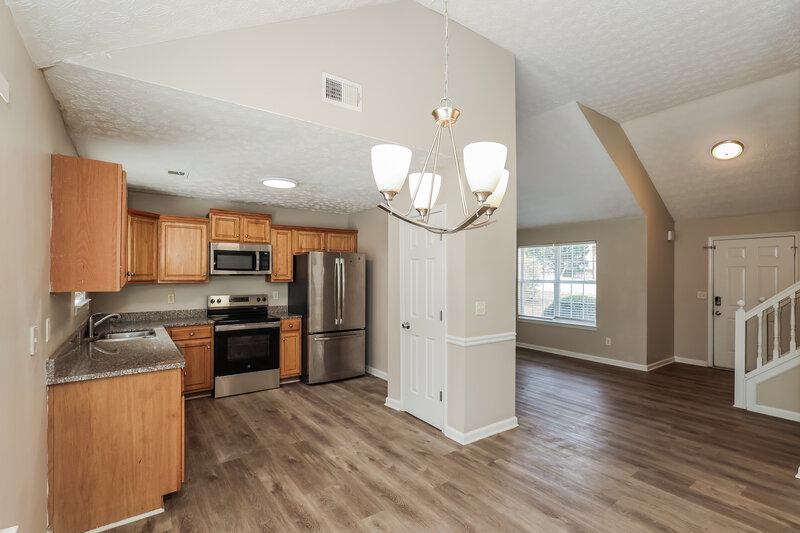 1,995/Mo, 4405 Gladewood Run Union City, GA 30291 Dining Room View 2