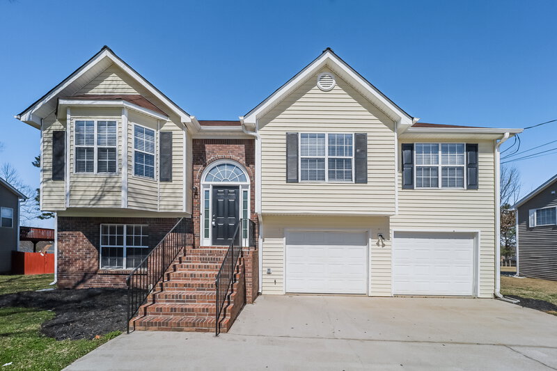 2,370/Mo, 2710 Luke Dr Ellenwood, GA 30294 External View