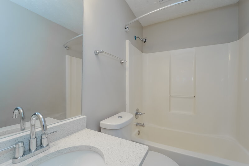 2,370/Mo, 2710 Luke Dr Ellenwood, GA 30294 Bathroom View