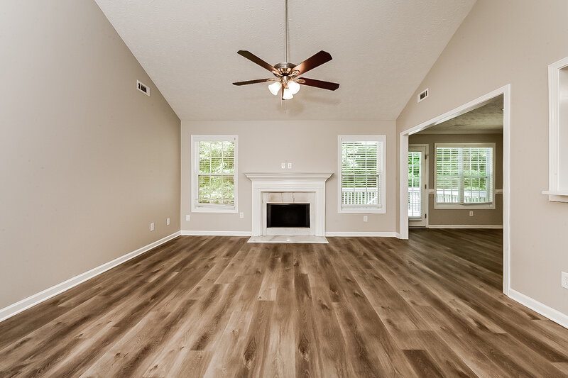 2,470/Mo, 414 Invector Ct Locust Grove, GA 30248 Living Room View