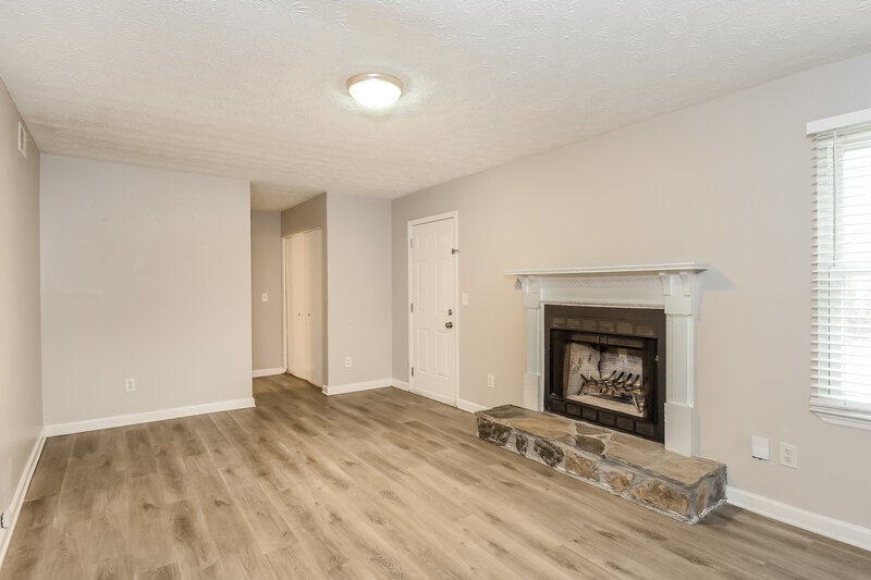 2,085/Mo, 4067 Keheley Glen Dr Marietta, GA 30066 Living Room View