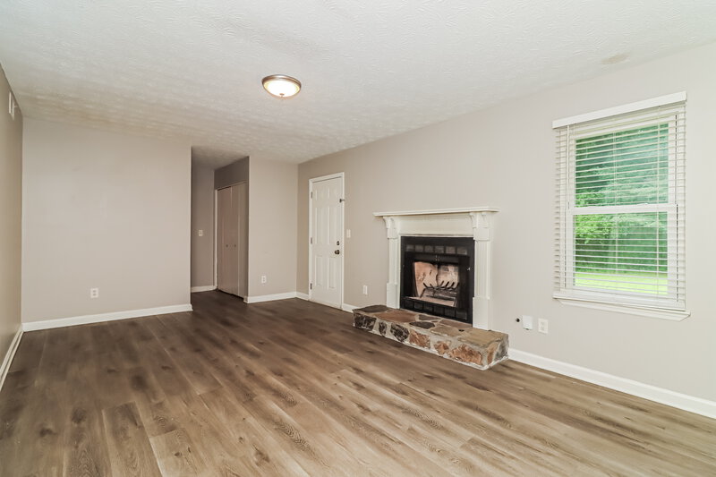 2,310/Mo, 4067 Keheley Glen Dr Marietta, GA 30066 Living Room View