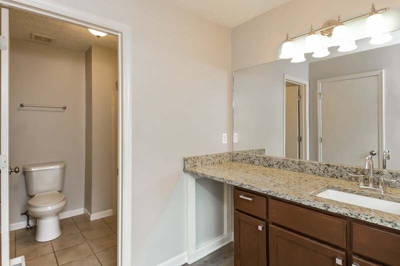 2,085/Mo, 4067 Keheley Glen Dr Marietta, GA 30066 Main Bathroom View