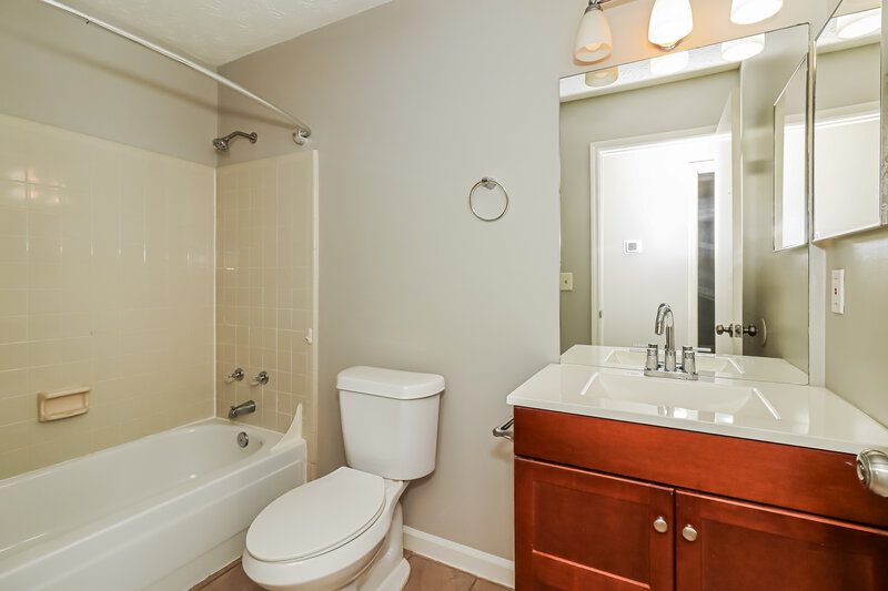 2,310/Mo, 4067 Keheley Glen Dr Marietta, GA 30066 Bathroom View