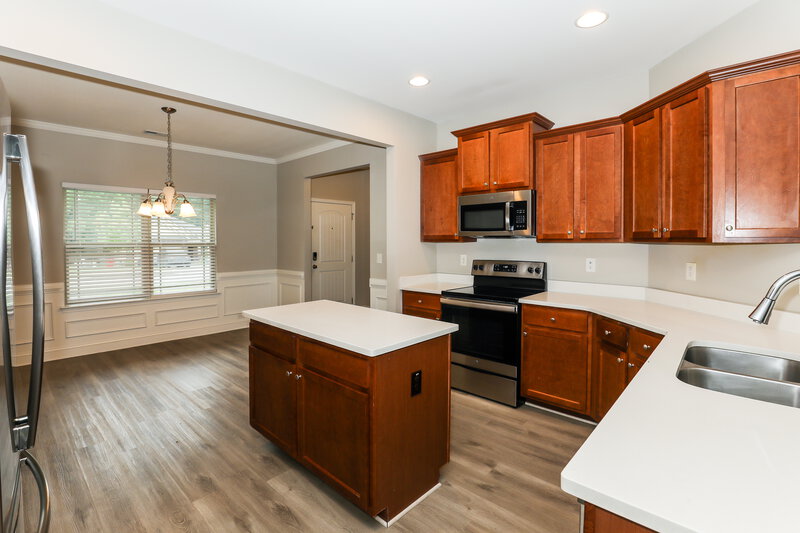 2,095/Mo, 231 Galway Ln Hampton, GA 30228 Kitchen View 2