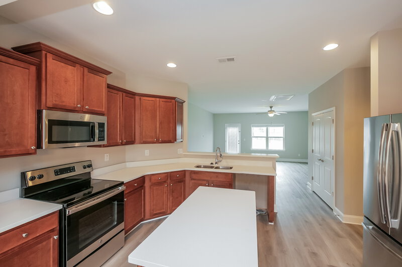 2,210/Mo, 231 Galway Ln Hampton, GA 30228 Kitchen View
