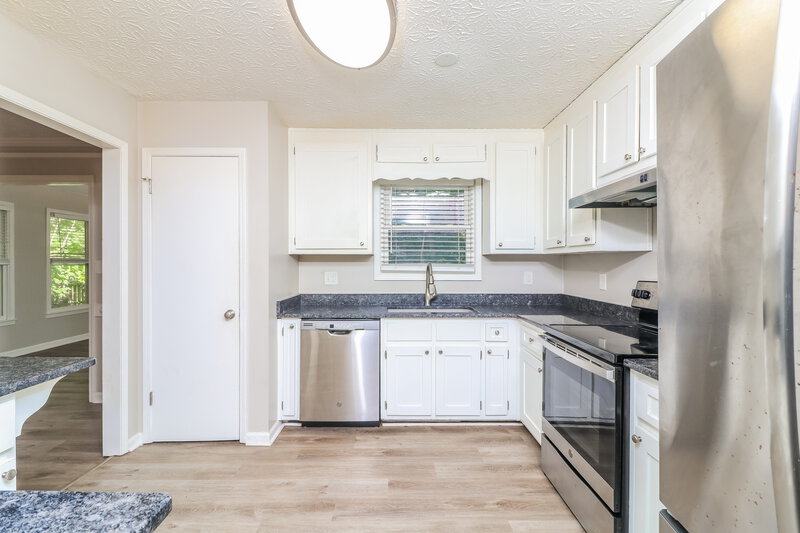 2,285/Mo, 2920 Sandstone Trail Marietta, GA 30064 Kitchen View