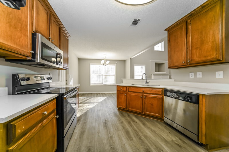 2,125/Mo, 859 Betsy Ross Trail Hampton, GA 30228 Kitchen View 2